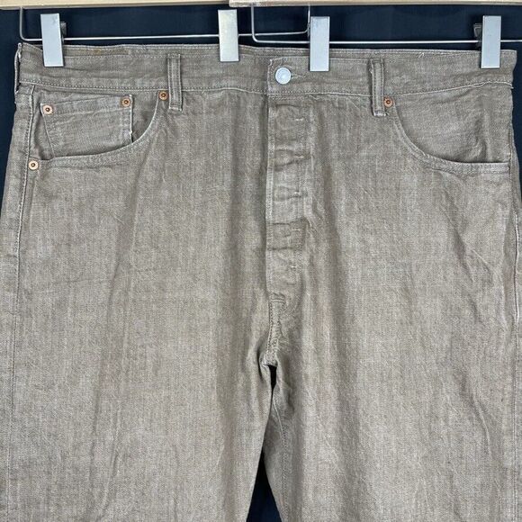 Levis 501 Red Tab Straight Leg Button Fly White Oak Cone Denim Jean Pants 40x30 - Picture 4 of 7